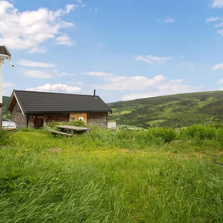 3 Bedroom Cozy In