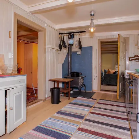 3 Bedroom Cozy In *