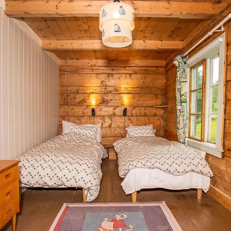 3 Bedroom Cozy In Alen